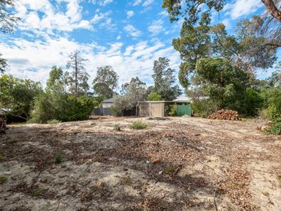 19 Lyndhurst Road, Kalamunda WA 6076