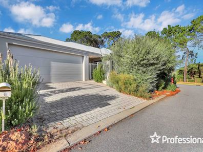 1 Highland Rise, Piara Waters WA 6112