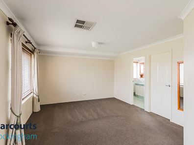 11 Trevino Drive, Port Kennedy WA 6172