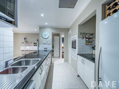 3 Skiff Way, Heathridge WA 6027