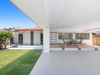 15 Hutt Rd, Morley WA 6062