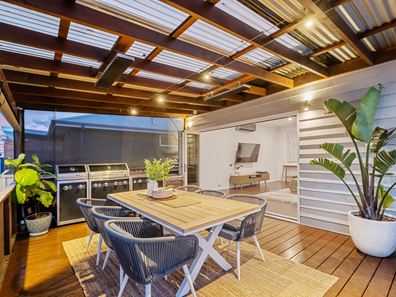 209 Holbeck Street, Doubleview WA 6018