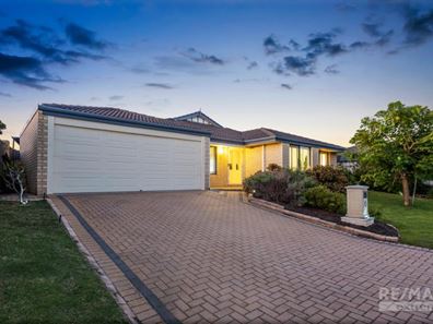 5 Mal Bay Court, Mindarie WA 6030