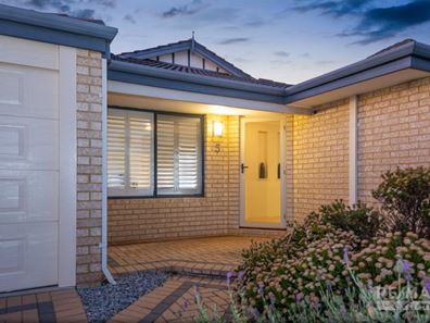 5 Mal Bay Court, Mindarie WA 6030