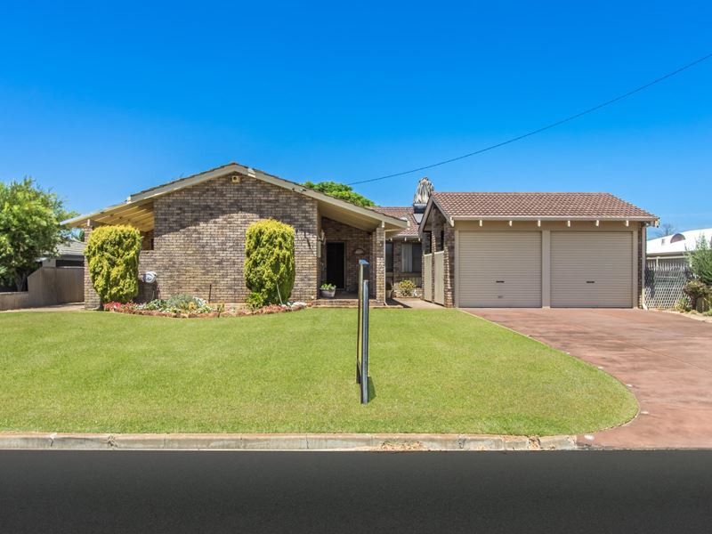 9 Seagate St, Safety Bay WA 6169