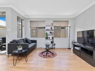 78 Leisure Way, Halls Head WA 6210
