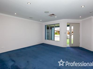 11 Sylvan Way, Seville Grove WA 6112