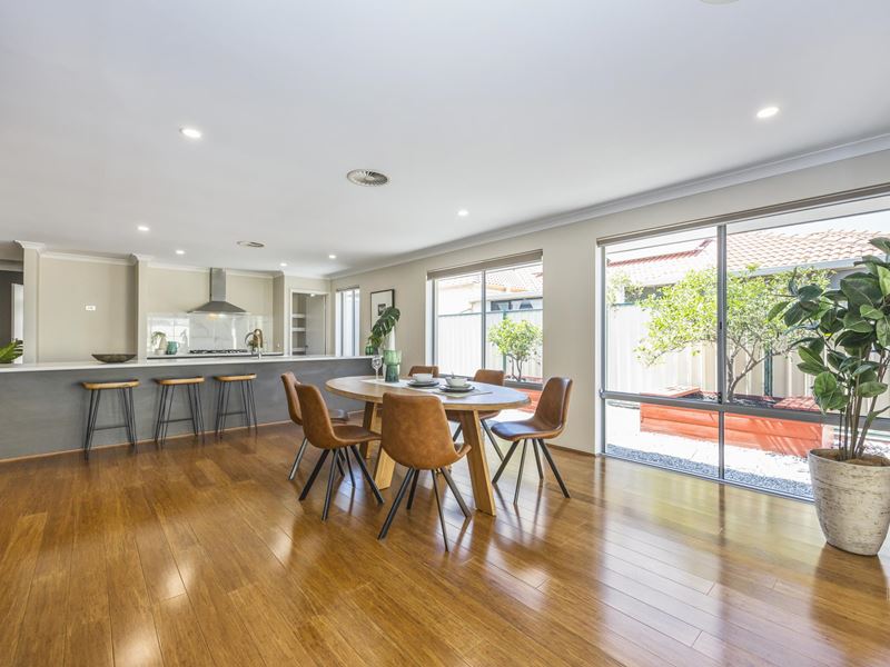 12 Featherflower Rd, Hammond Park
