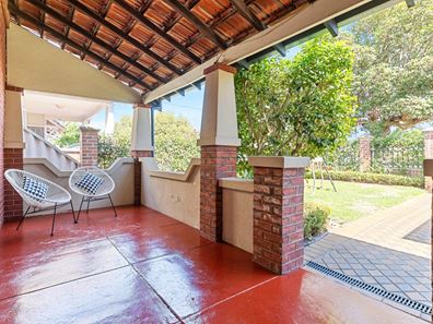 17 Crowther Street, Bayswater WA 6053