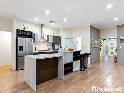 37 Cleland Crescent, Baldivis WA 6171