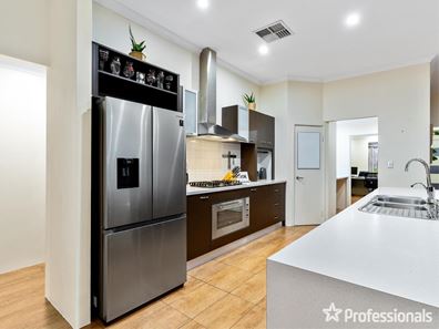 37 Cleland Crescent, Baldivis WA 6171