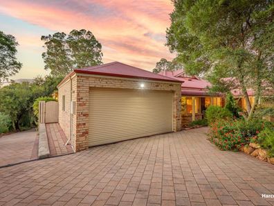 4 Mount Dale View, Roleystone WA 6111