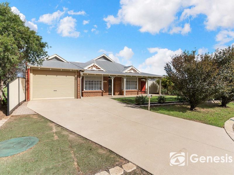 16 Houghton Close, South Guildford WA 6055