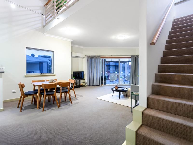6/3 Marina Drive, Ascot