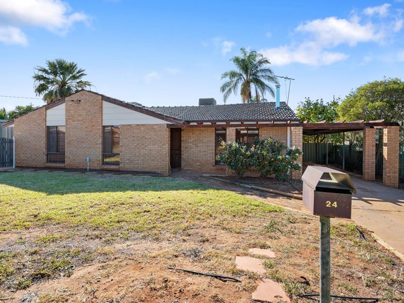 24 Cotter Street North, Hannans WA 6430