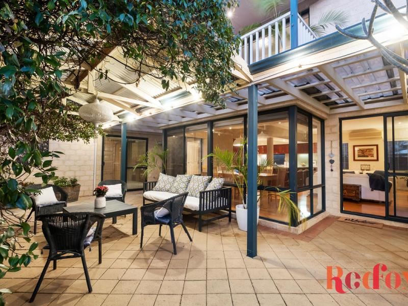 122A Tenth Avenue, Inglewood