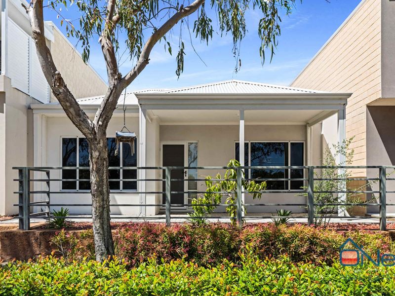 7 Melton Hill Lane, Champion Lakes