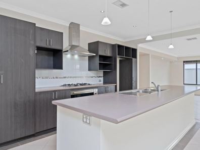 13 Cervantes Avenue, Baldivis WA 6171