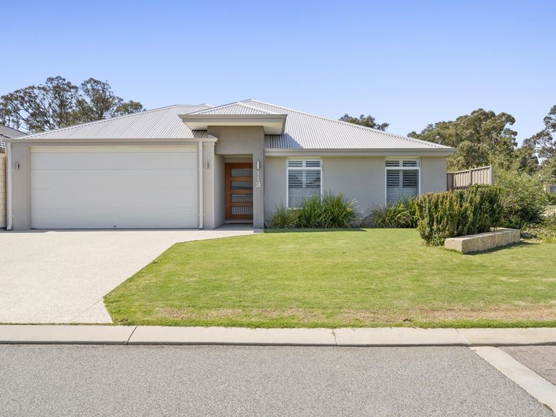 113 Hurlingham Loop, Meadow Springs
