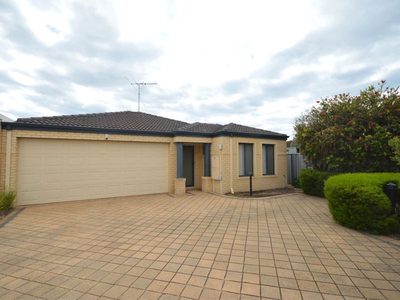 4/10 Davey Street, Mandurah