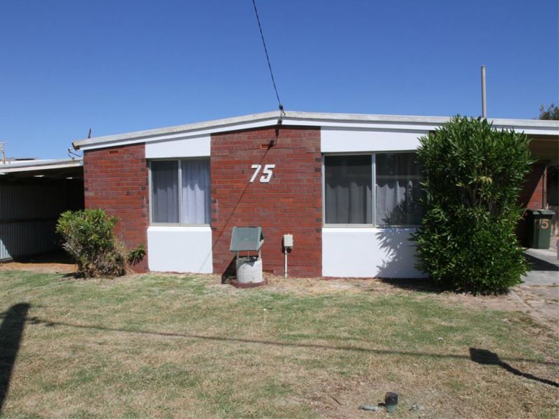 75 Marines Lane, West End