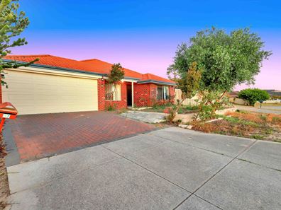 57 Aroona Way, Maddington WA 6109