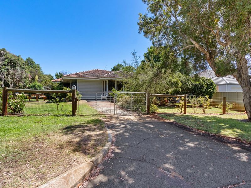 50 Henley Street, Como