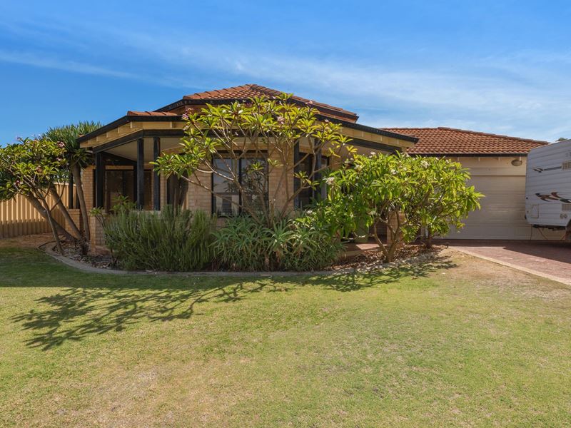 4 Dunmore Street, Secret Harbour