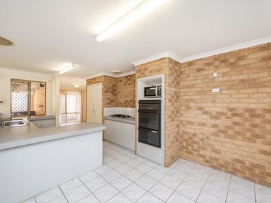 9 Panama Place, Safety Bay WA 6169