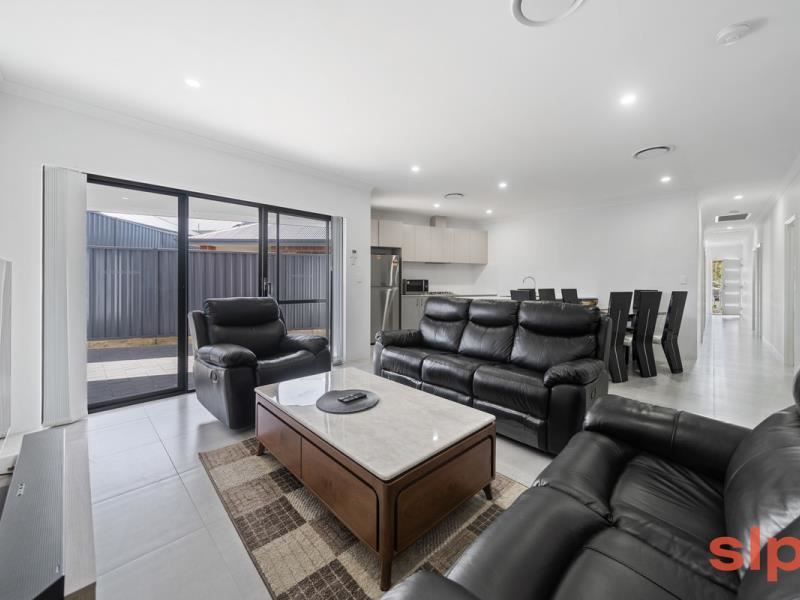 1B Symphony Road, Banksia Grove
