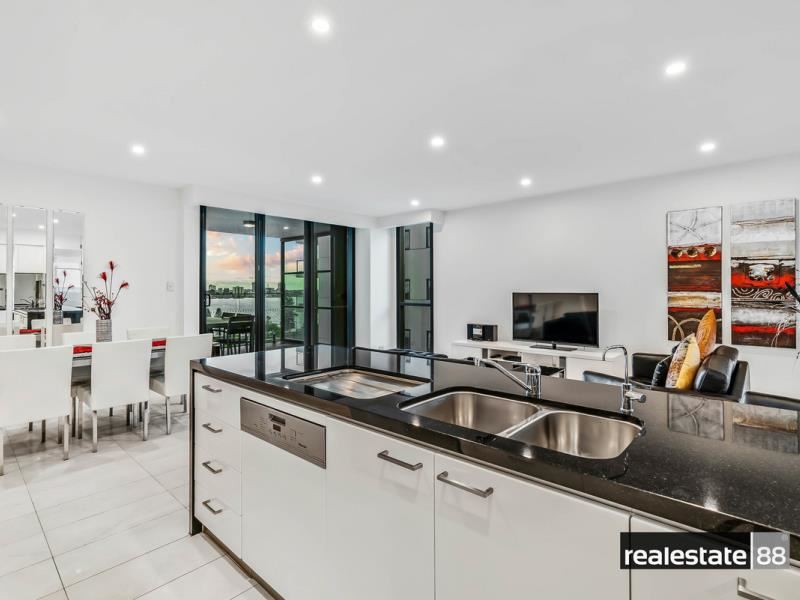 54/90 Terrace Road, East Perth