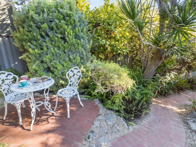 5 Debenham Way, Hillarys