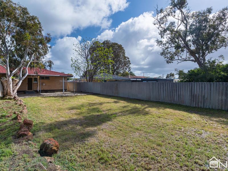 42B Banyard Avenue, Kelmscott