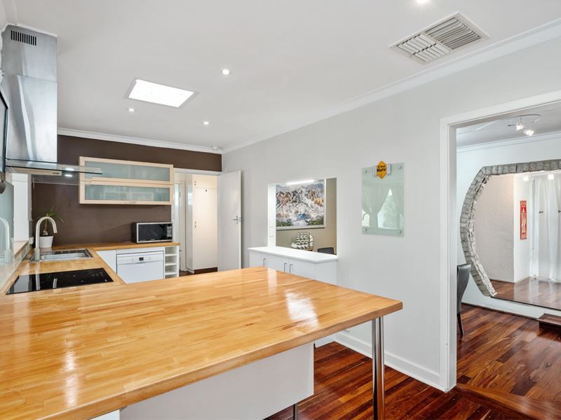 96 Epsom Avenue, Belmont