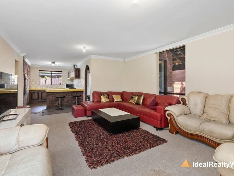 9 Bicheno Way, Willetton