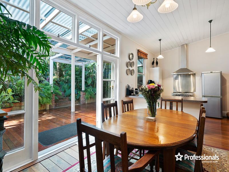 97 Whatley Crescent, Bayswater