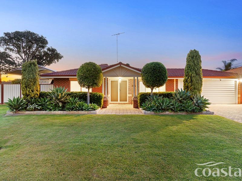 11 Summerlea Ave, Meadow Springs