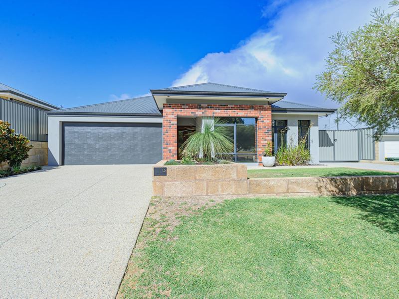 16 Military Pass, Byford