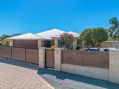 7 Sandalwood Close, Falcon WA 6210