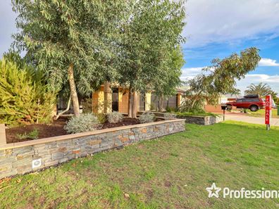 17 Bullock Court, Huntingdale WA 6110