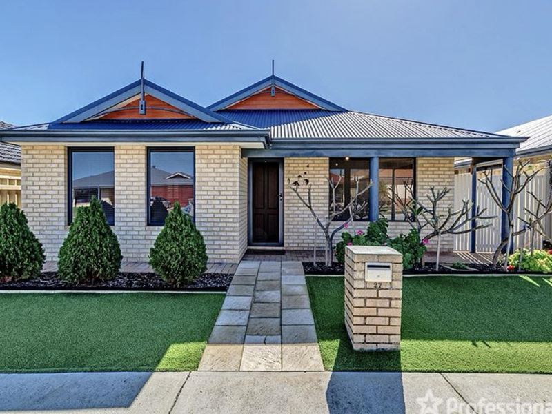 27 Bramshott Approach, Butler