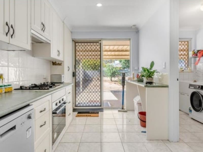 26 Bavich Road, Armadale WA 6112