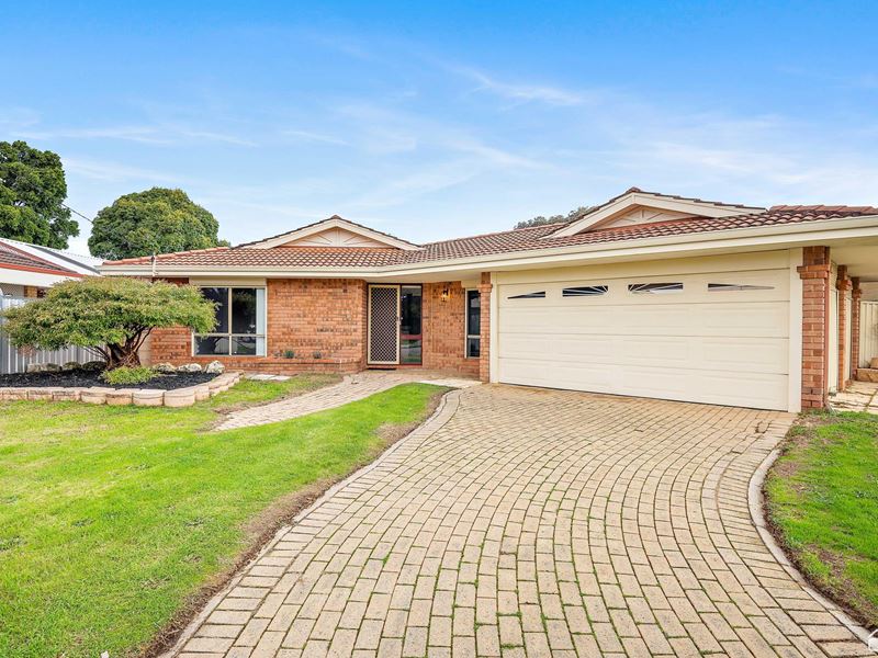 29 Henderson Drive, Seville Grove WA 6112