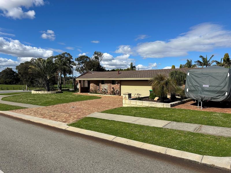 32 Alconbury Road, Kingsley WA 6026