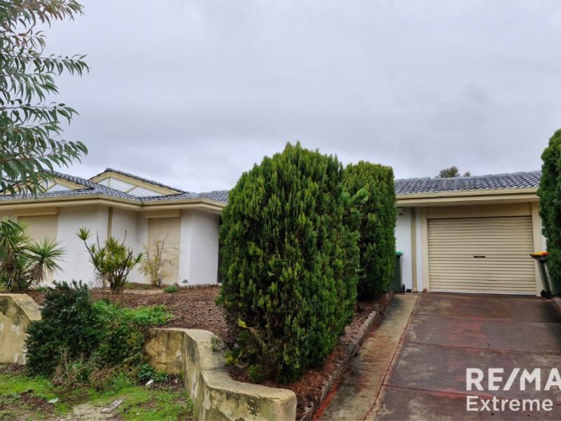 16 Oakleaf Circle, Mirrabooka WA 6061