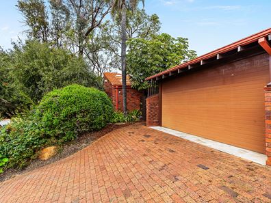 4 Godin Court, Churchlands WA 6018