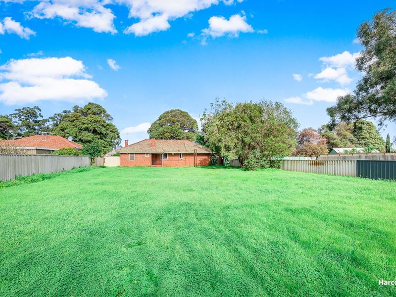 37 Fifth Road, Armadale WA 6112