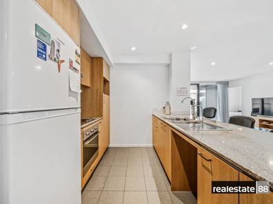 42/208 Adelaide Terrace, East Perth WA 6004