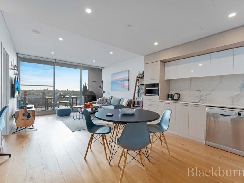 902/105 Stirling Street, Perth