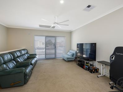 8/12 Elizabeth Street, Mandurah WA 6210